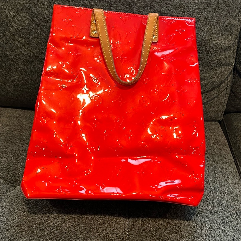 🟥Sold🟥Authentic Louis Vuitton Vernis Bag